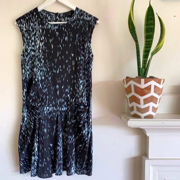 Theory Dresses & Skirts - Theory sleeveless dress, drop waist shift style.